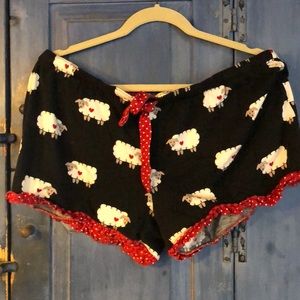 Women’s sheep sleep shorts size XL